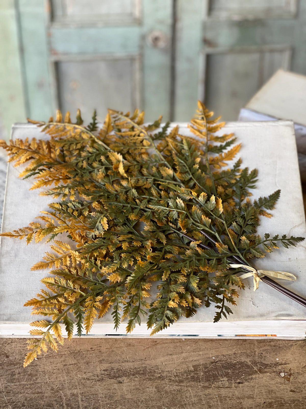 Autumnal Fern Bundle Moss 19"L