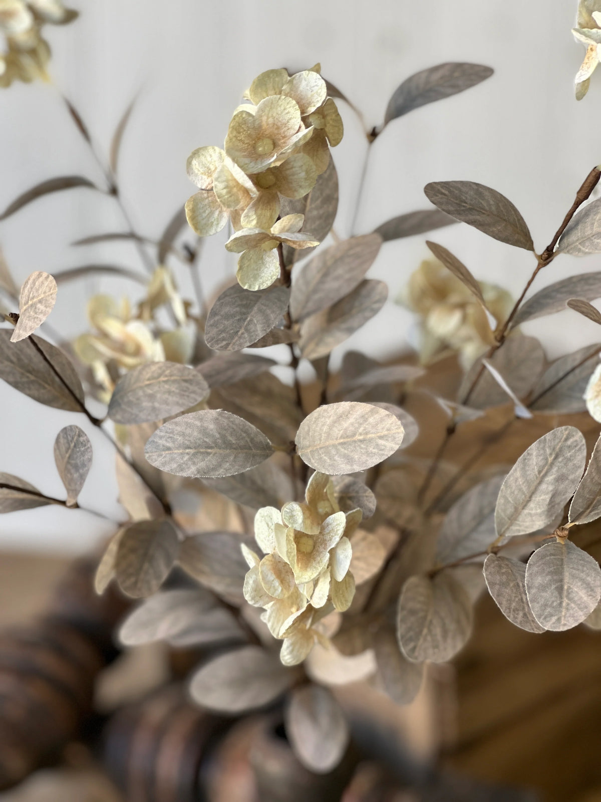 Gillreath Blooms Linen 20"