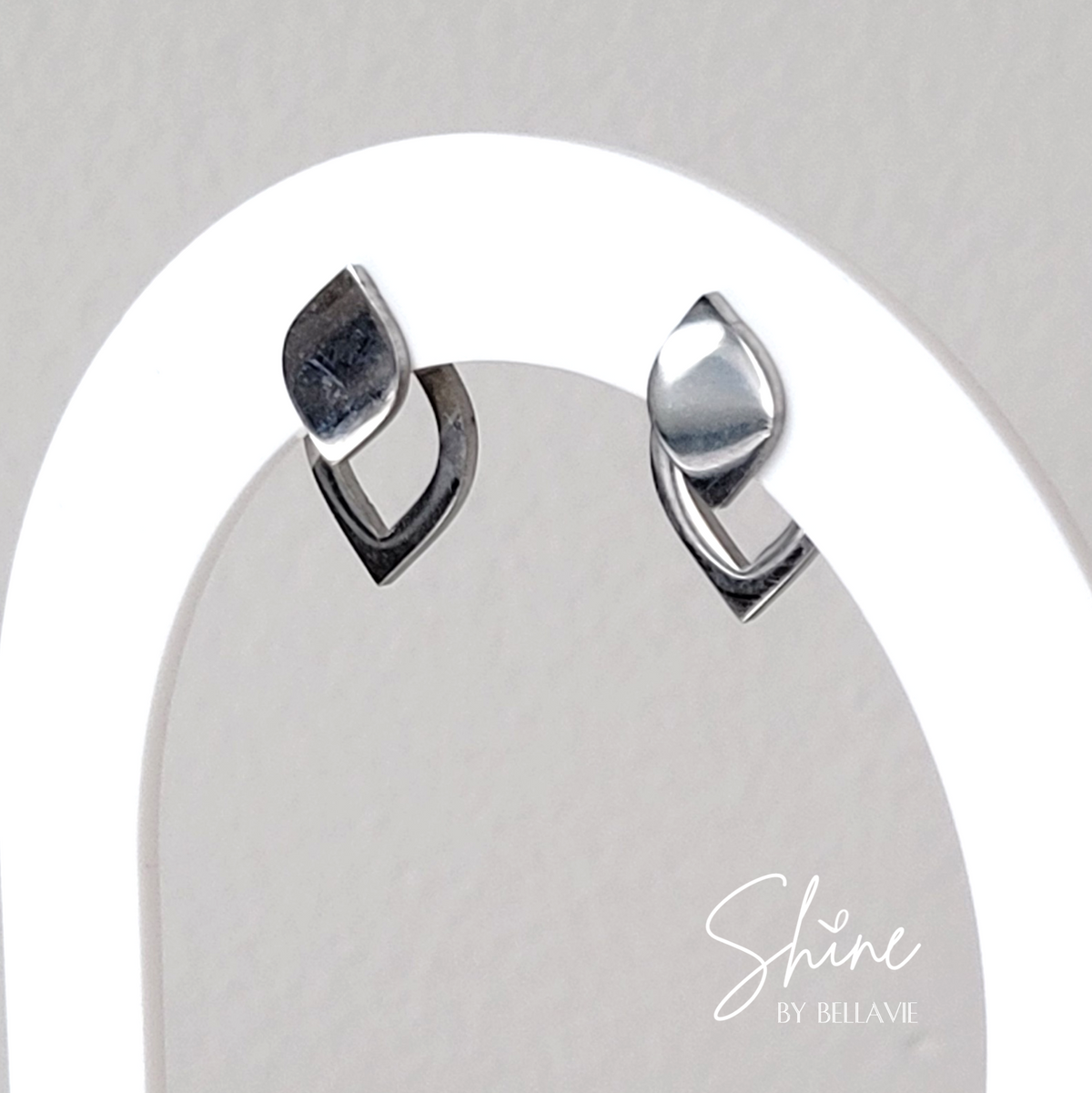 Amari Two Piece Eye Earrings