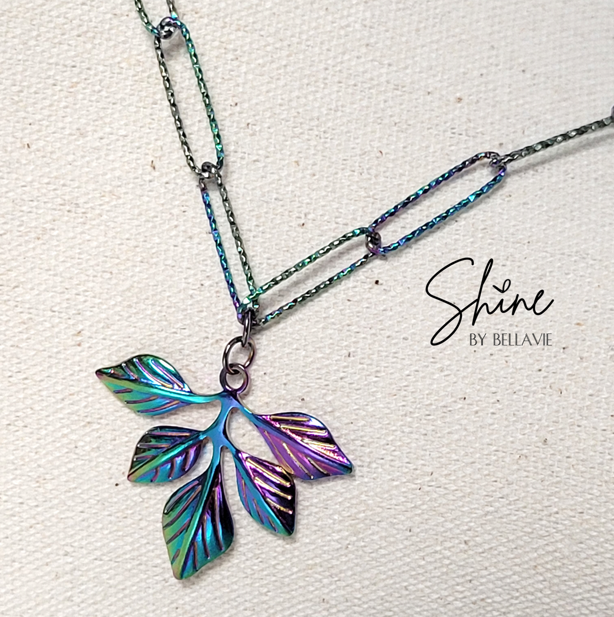 Ana ColourVida Leaf Necklace