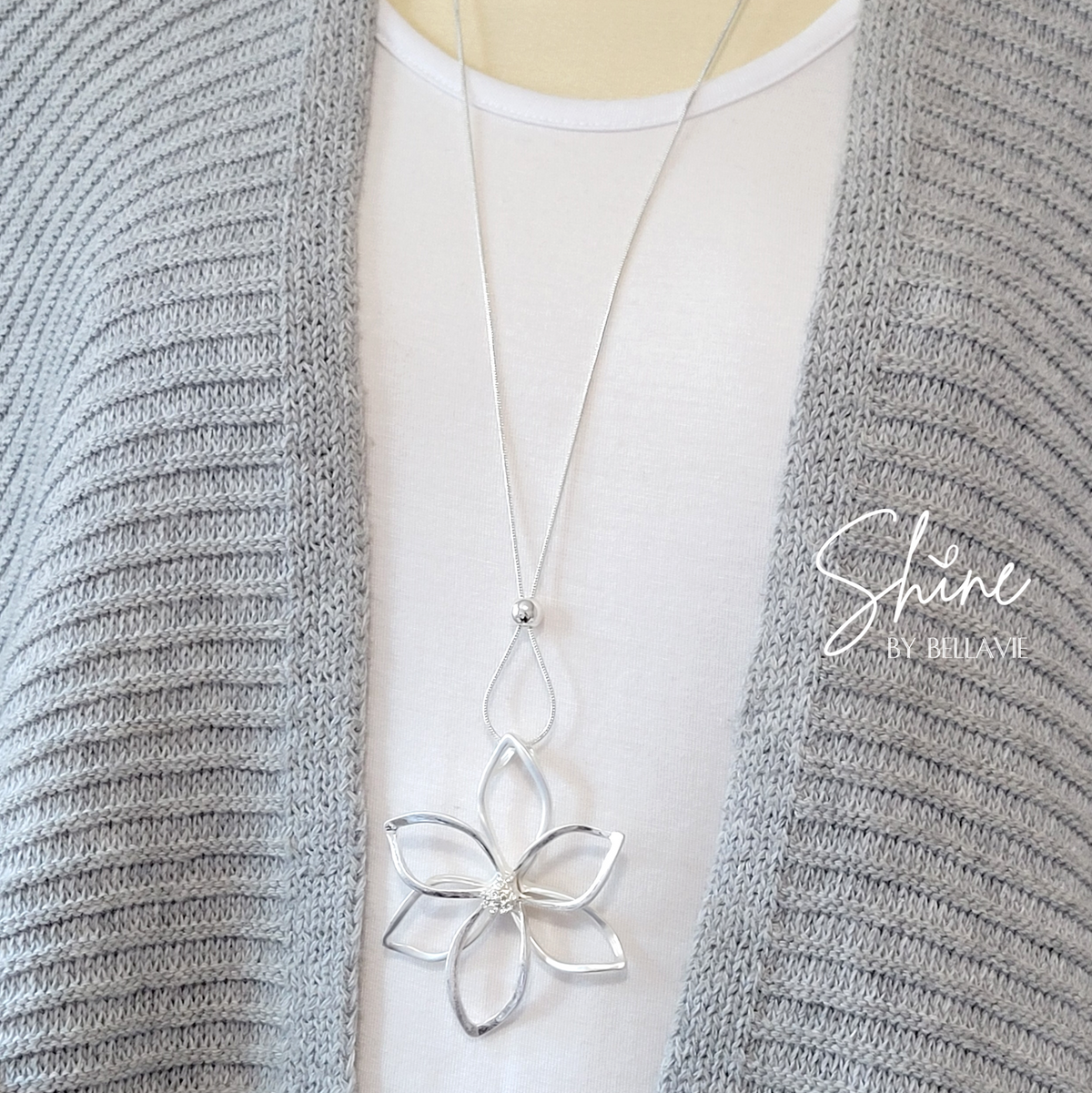 Bloom Flower Necklace