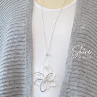 Bloom Flower Necklace