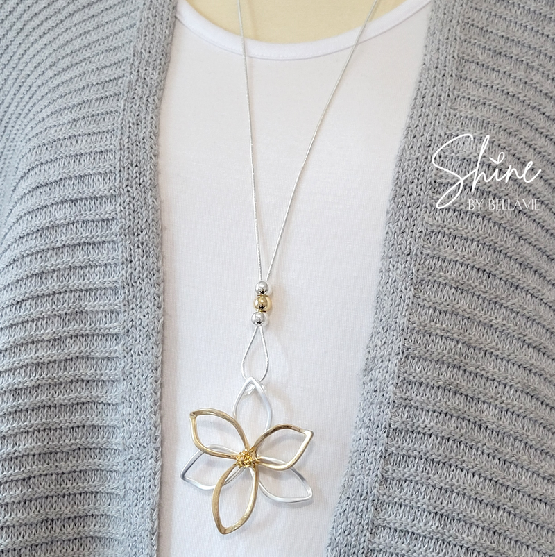 Bloom Flower Necklace