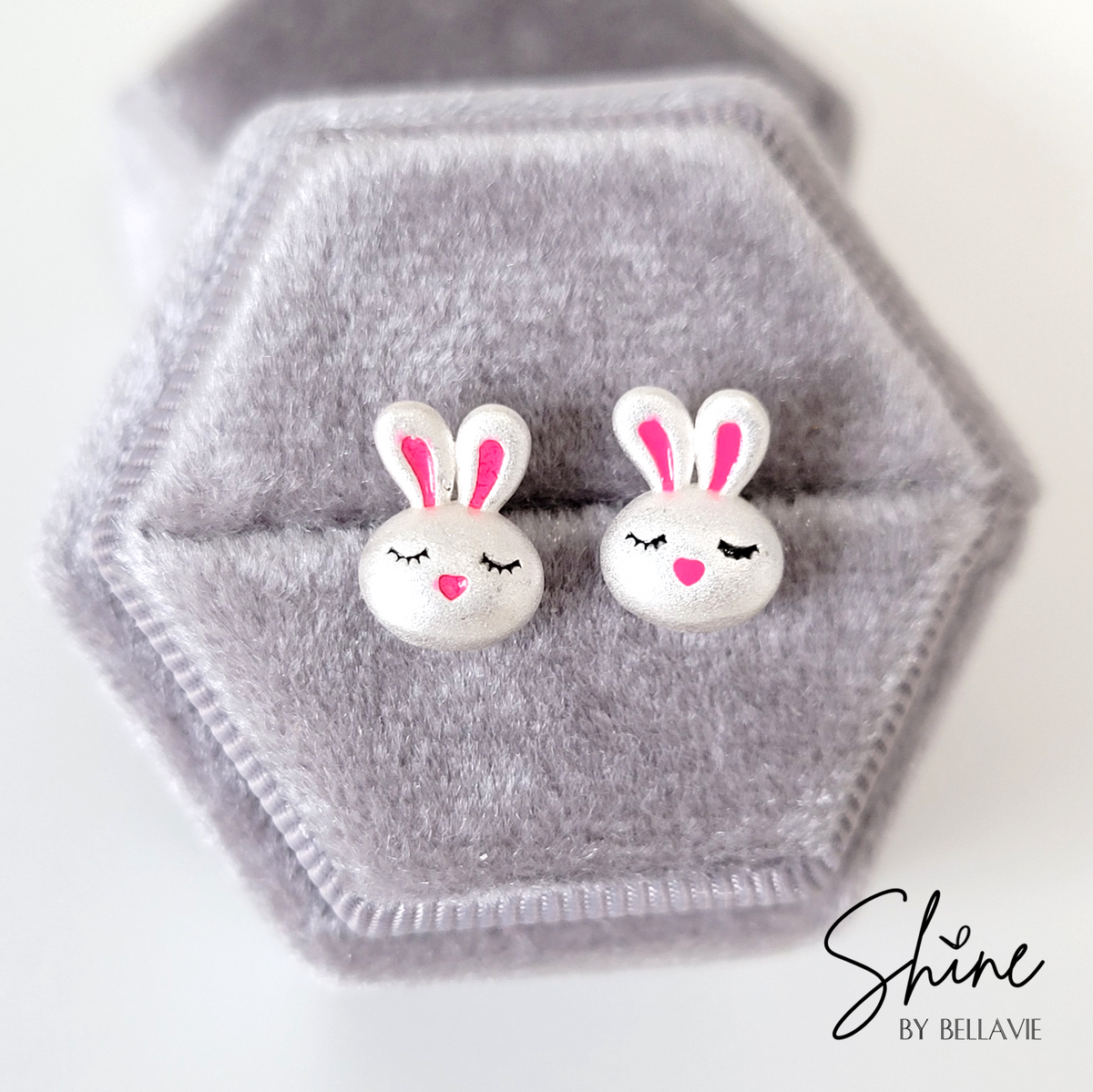 Flopsy Bunny Head Satin Finish Earrings
