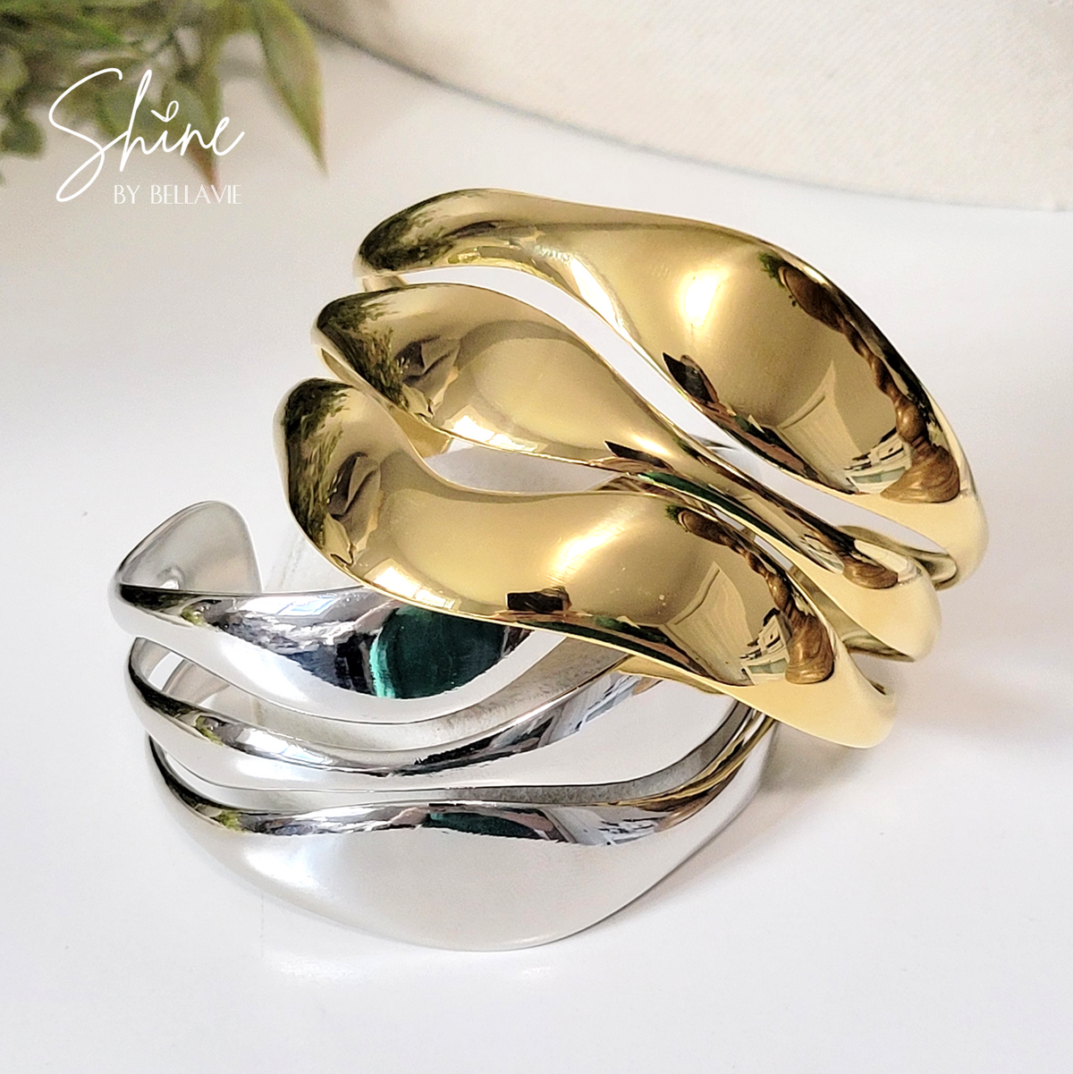 Cosenza Wave Cuff Bracelet