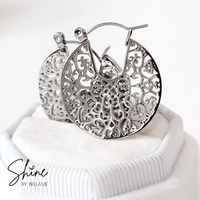 Dayna Filligree Disc Earrings