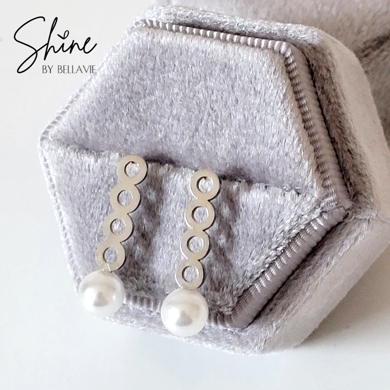 Harper Slim Pearl Earrings