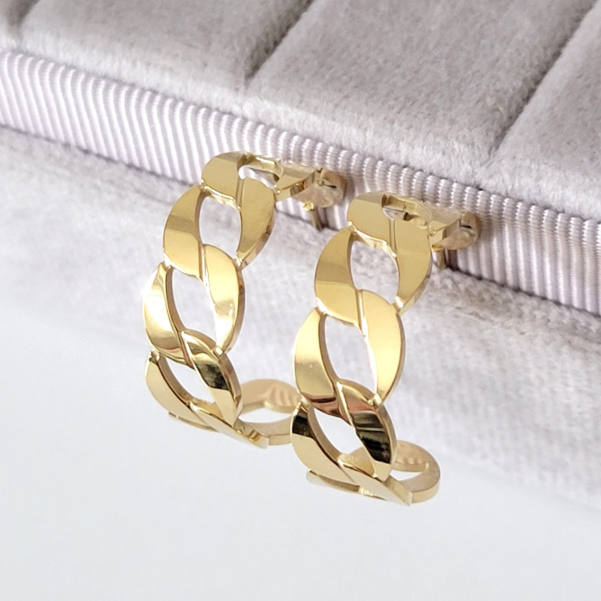 Lucia Cuban Link Round Hoop Earrings