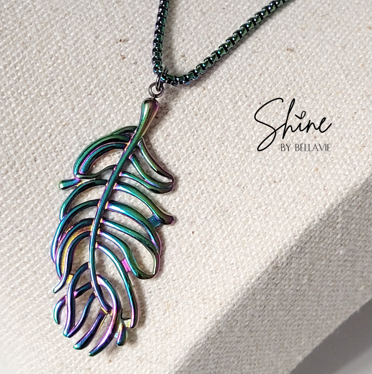 Mika ColourVida Feather Necklace