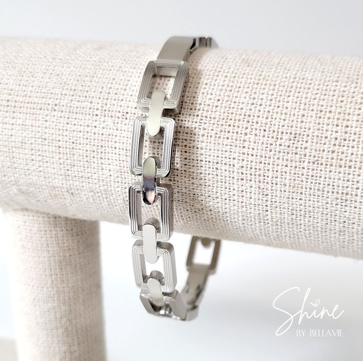 Piazza Hinged Bangle