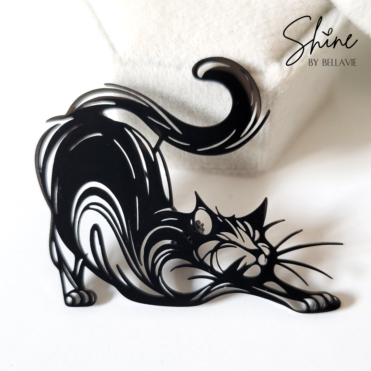 Flowing Stretching Cat Pin