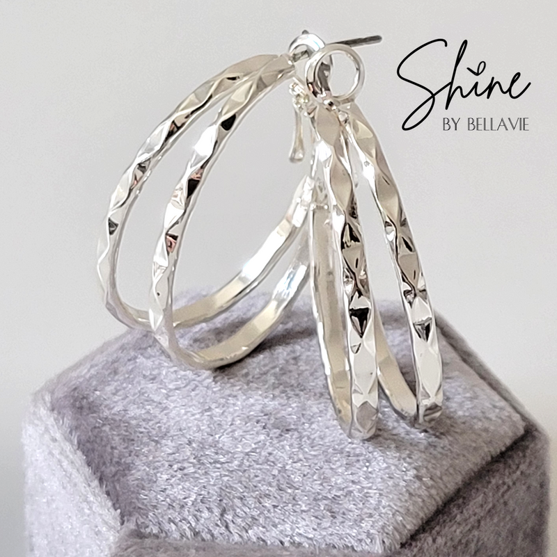 Roberta Oval Hoop Earrings