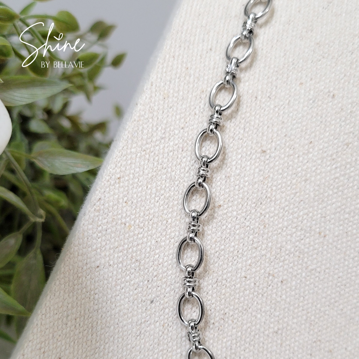 Roma Fancy Link Necklace