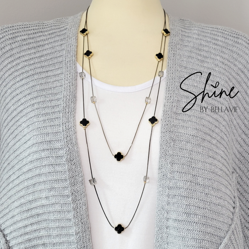 BELLAVIE Quatrefoil Black/Gold Station Necklace