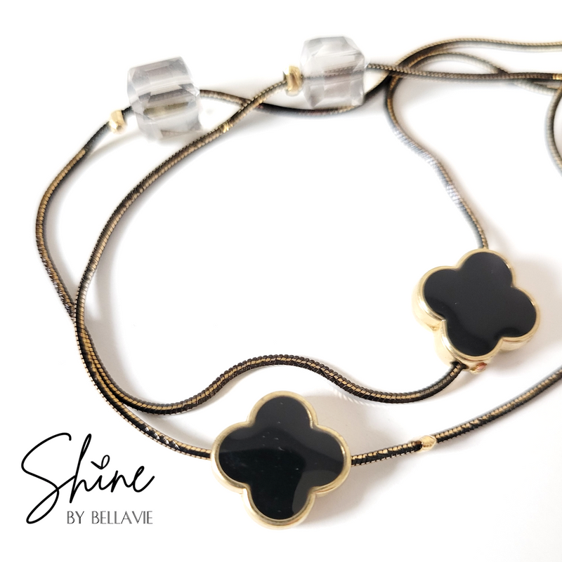 BELLAVIE Quatrefoil Black/Gold Station Necklace