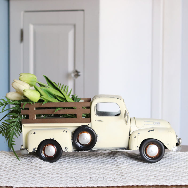Metal Truck Fenced Bed Planter Cream