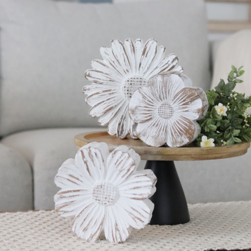 Whitewashed Tabletop Resin Daisies