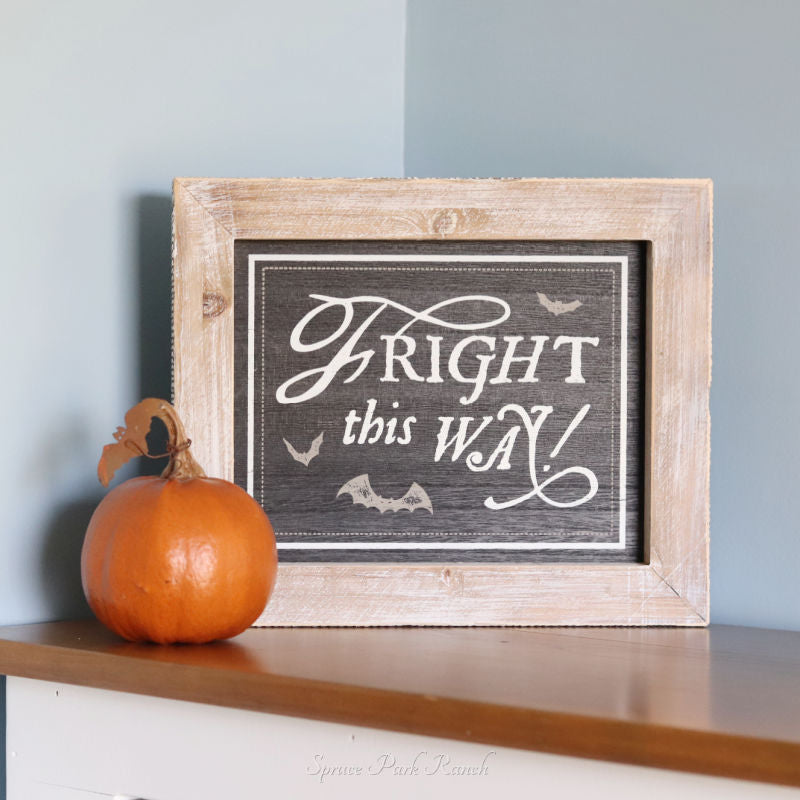 Reversible Wood Fright and Santa Sign