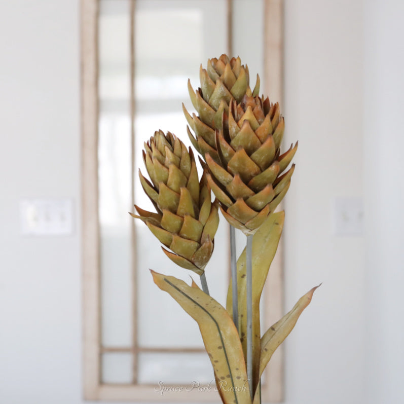 Light Yellow Ginger Triple Flower Stem 28"