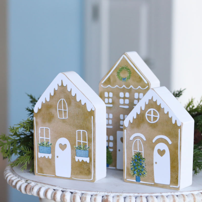 Chunky Gingerbread House Sitter