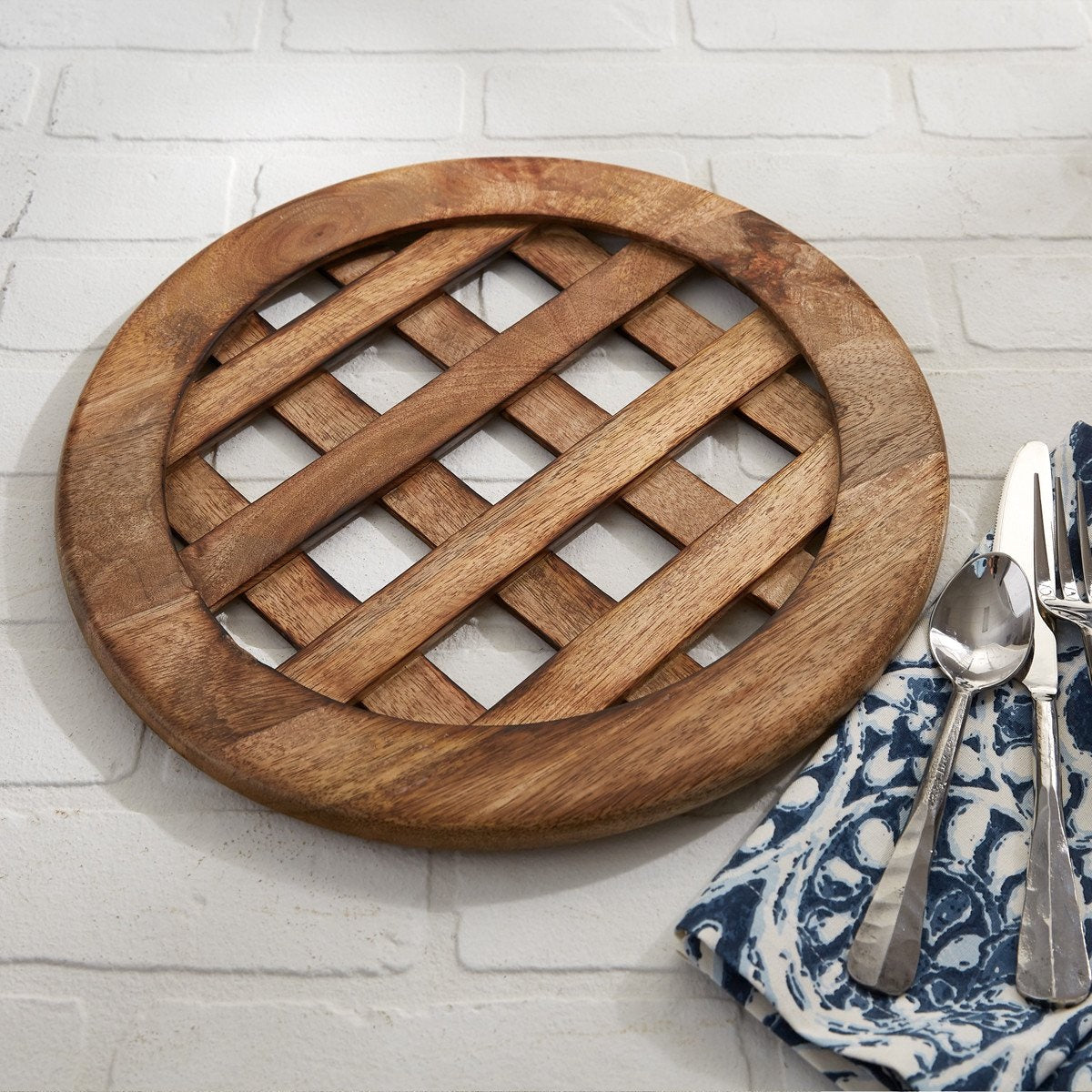 Lattice Wooden Charger