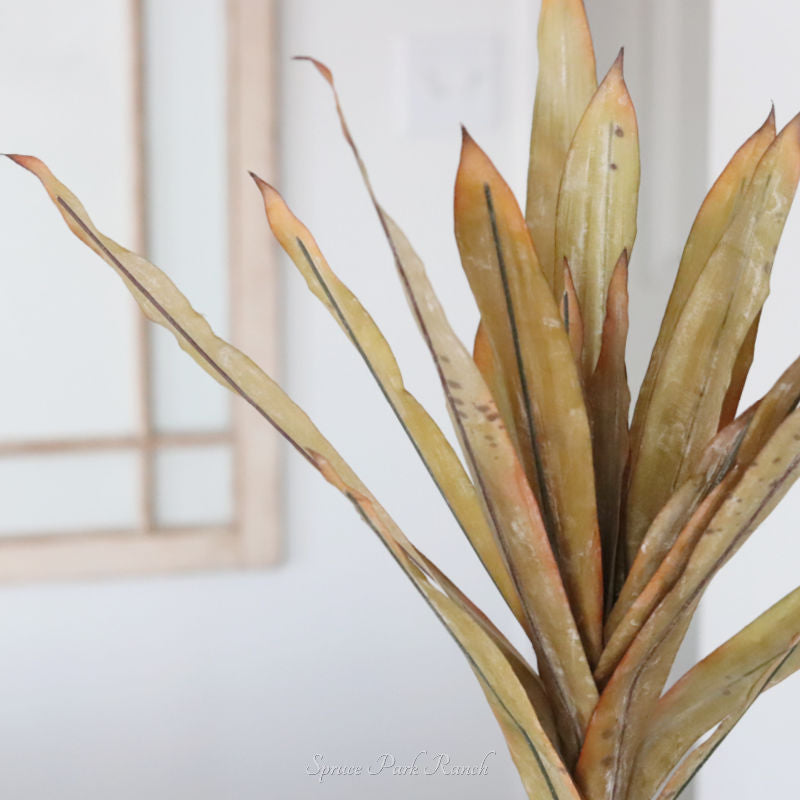 Light Yellow Pineapple Leaves Stem 38"
