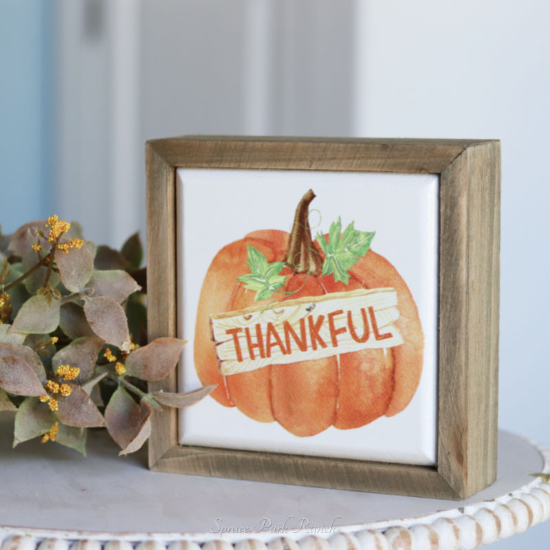 Pumpkin Tile Sign