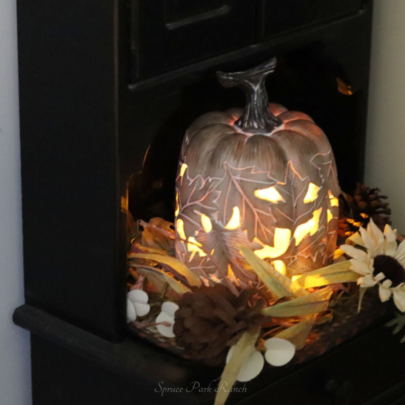 Resin LED Leaf Cutout Pumpkin