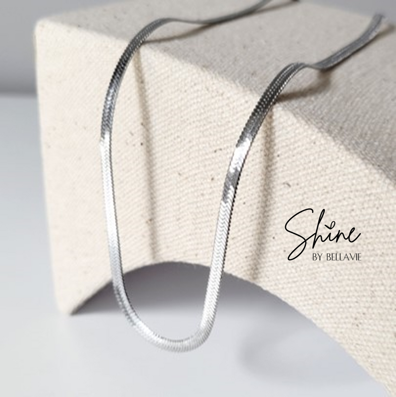 Garbo Herringbone Necklace
