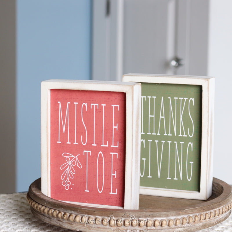 Reversible Thanksgiving Mistletoe Sign