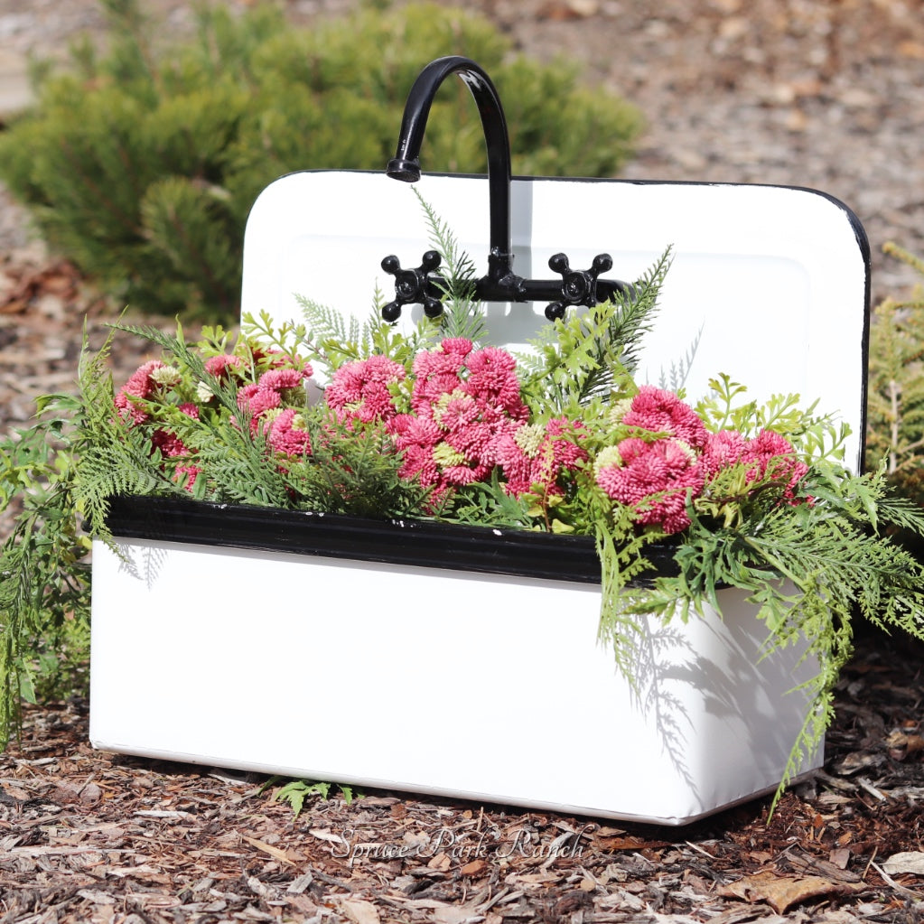 Metal Antique Sink Planter