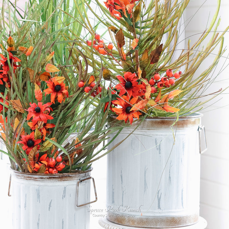 Galvanized Distressed Whitewashed Pail Container