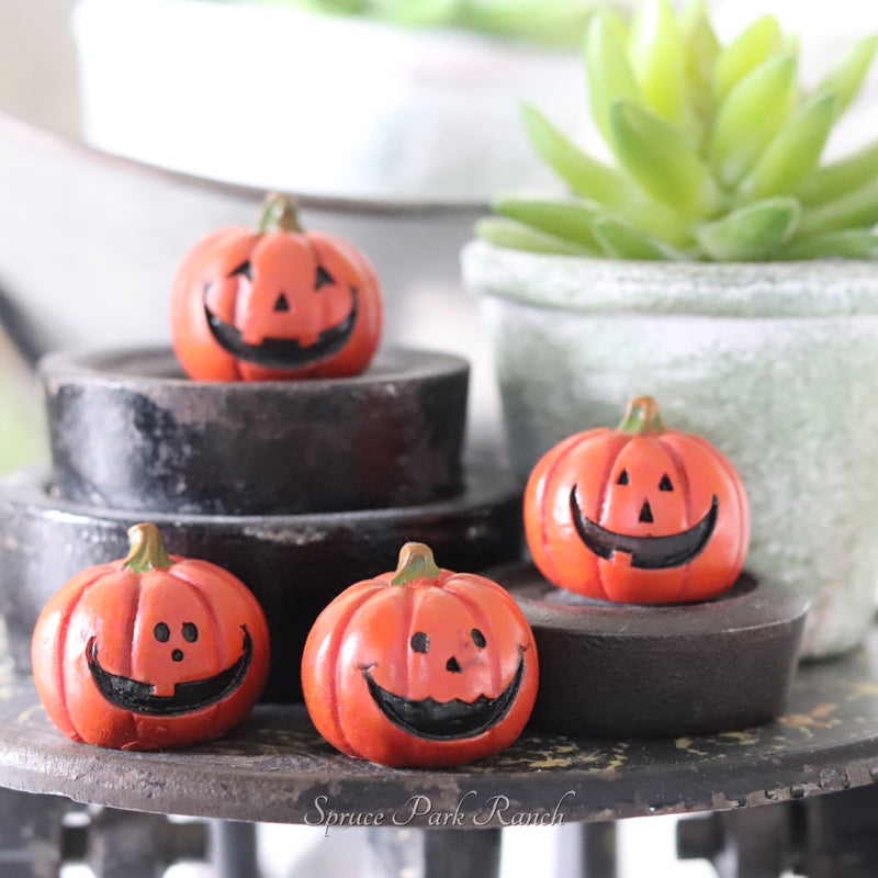 Mini Resin Jack O'Lantern