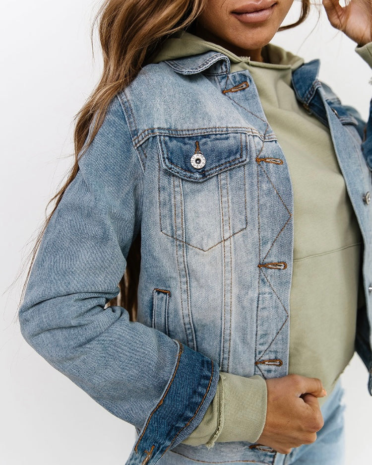 Classic Denim Jacket Light Wash