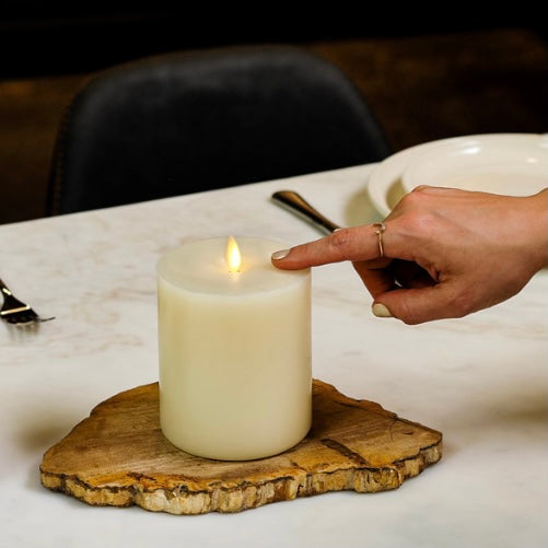 RealLite LIGHTLi Indoor Candle Vanilla Honey Scented