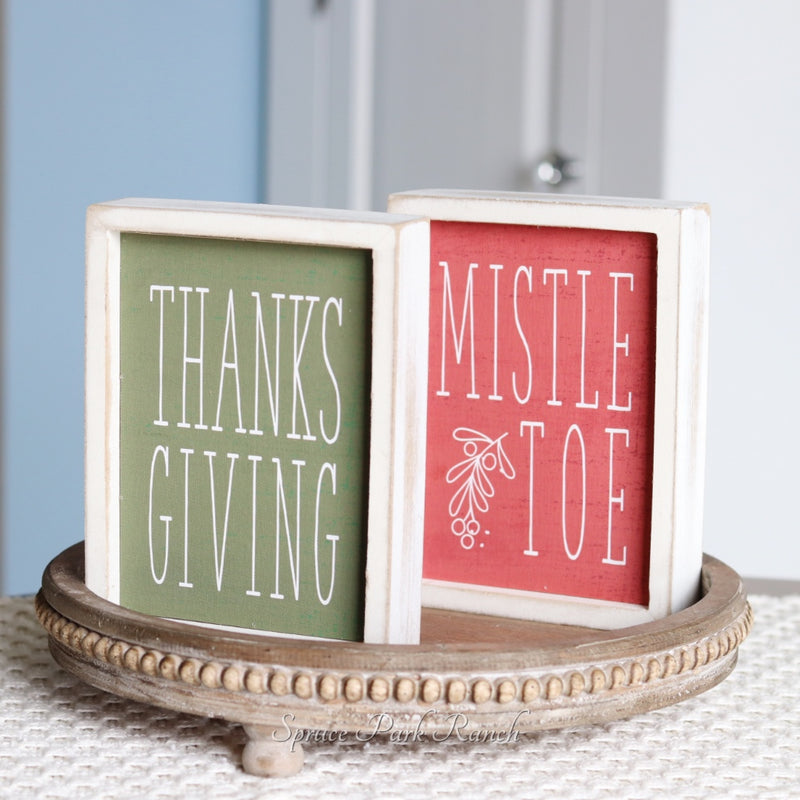 Reversible Thanksgiving Mistletoe Sign