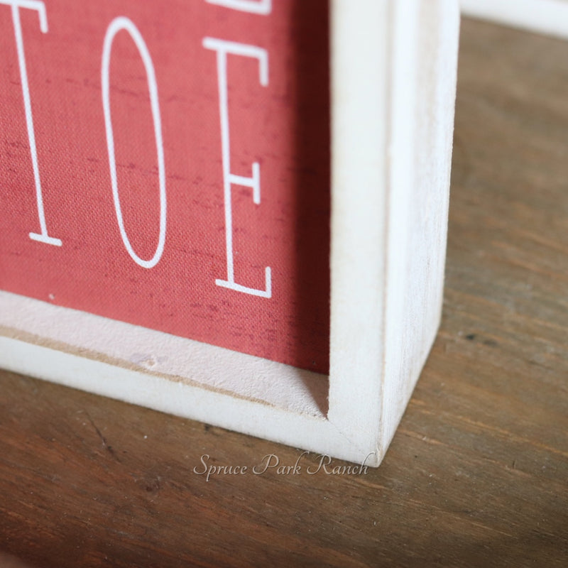 Reversible Thanksgiving Mistletoe Sign