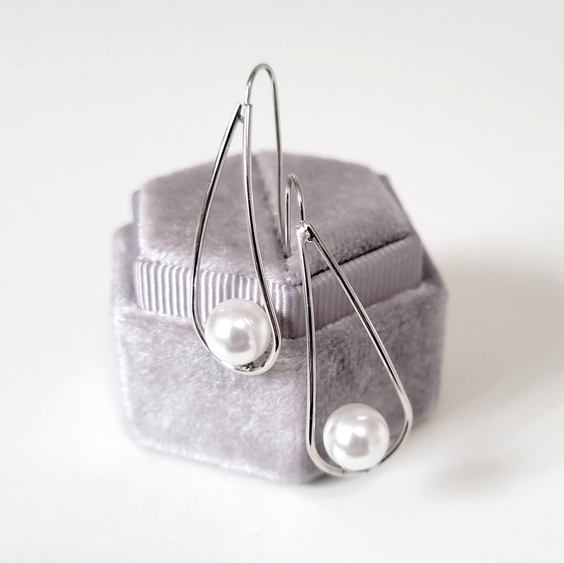Mariete Pearl Tear Drop Earrings