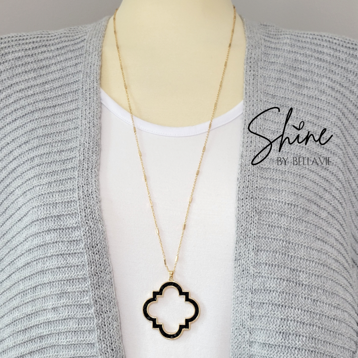 Varya Quatrefoil Pendant Necklace